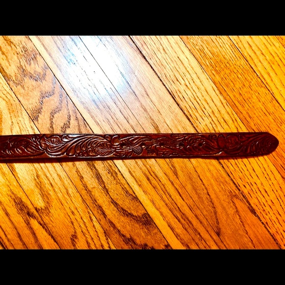 BROWN LEATHER TOOLED BELT ‘JOHN WAYNE’ SIZE 30” UNISEX VINTAGE HANDMADE HANDCRAF - Picture 8 of 11